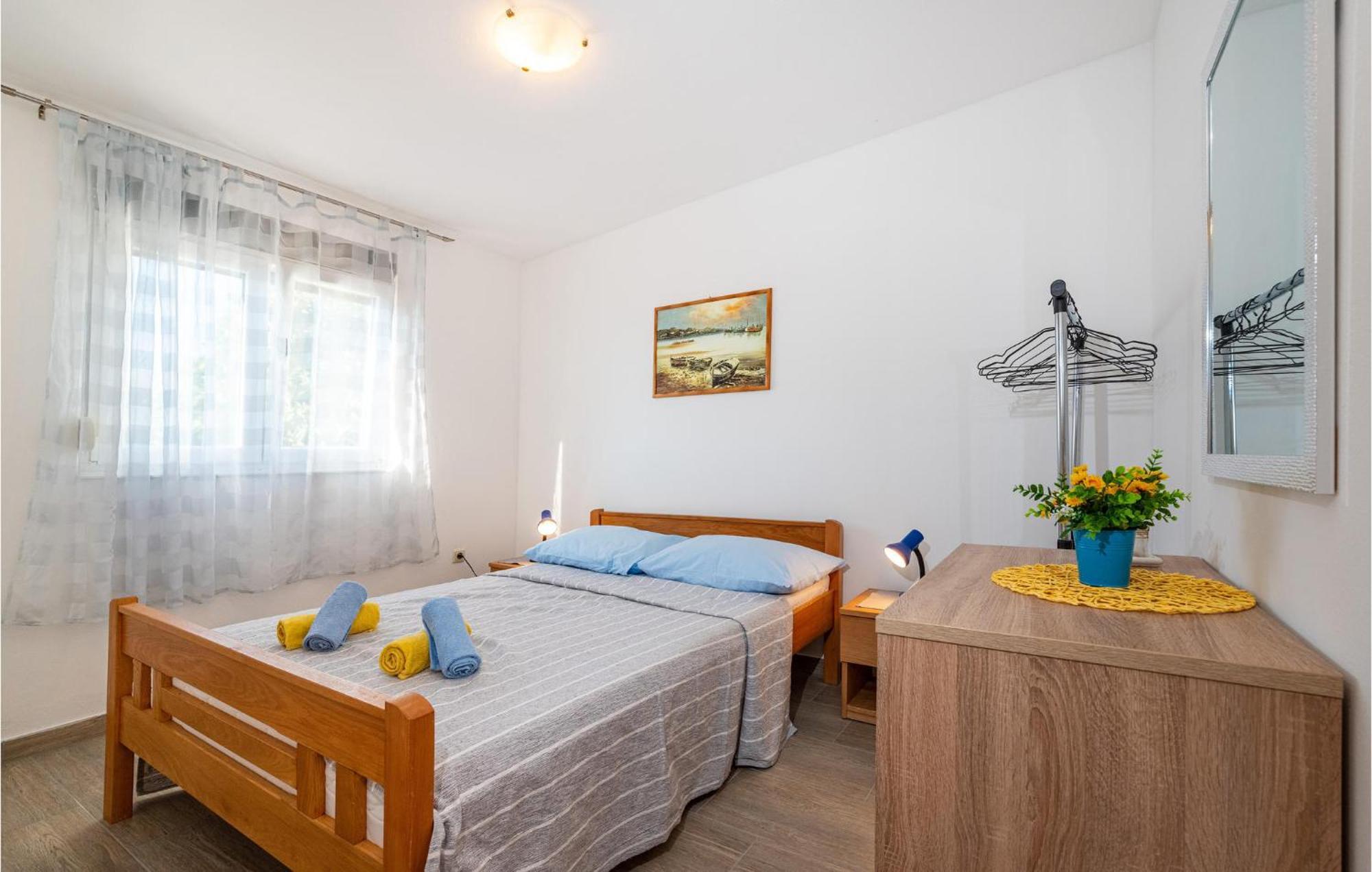 Beautiful Home In Rovanjska With Wifi Extérieur photo