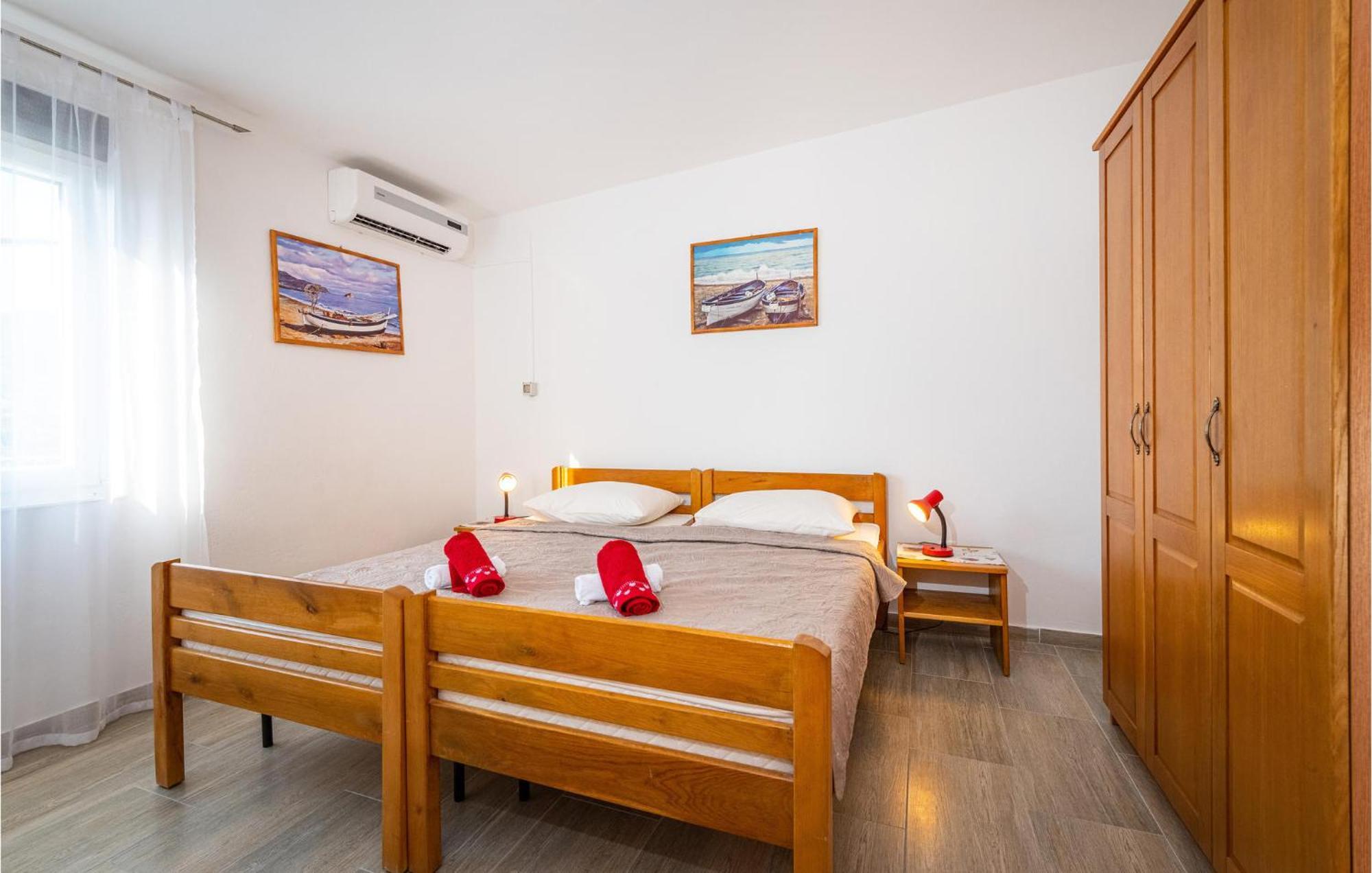 Beautiful Home In Rovanjska With Wifi Extérieur photo