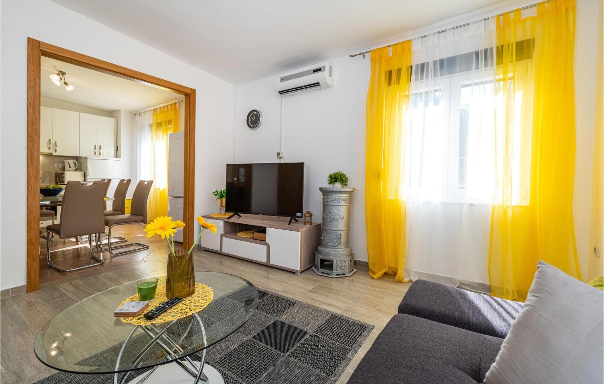 Beautiful Home In Rovanjska With Wifi Extérieur photo